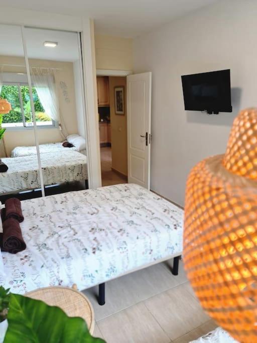 Homely Apt In Modern Building With Pool San Miguel de Abona Eksteriør billede