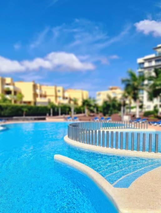 Homely Apt In Modern Building With Pool San Miguel de Abona Eksteriør billede
