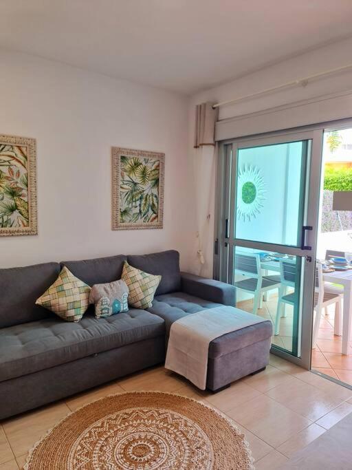 Homely Apt In Modern Building With Pool San Miguel de Abona Eksteriør billede